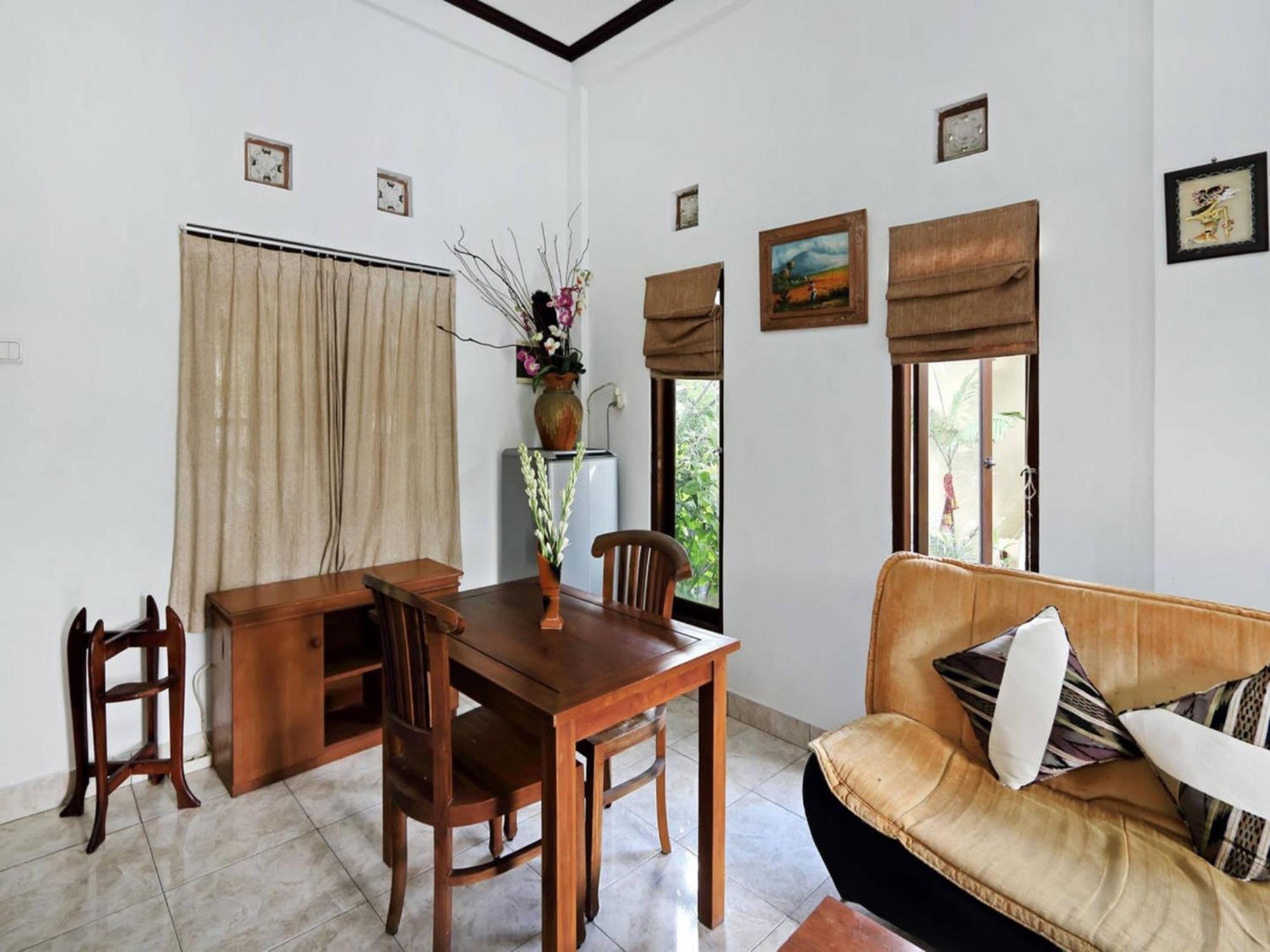 Rumah Akira Seminyak Exterior photo